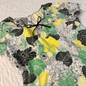 Peaches Uniforms Womens Medium Scrub Top Green Yellow Floral Pocket Smocked Back